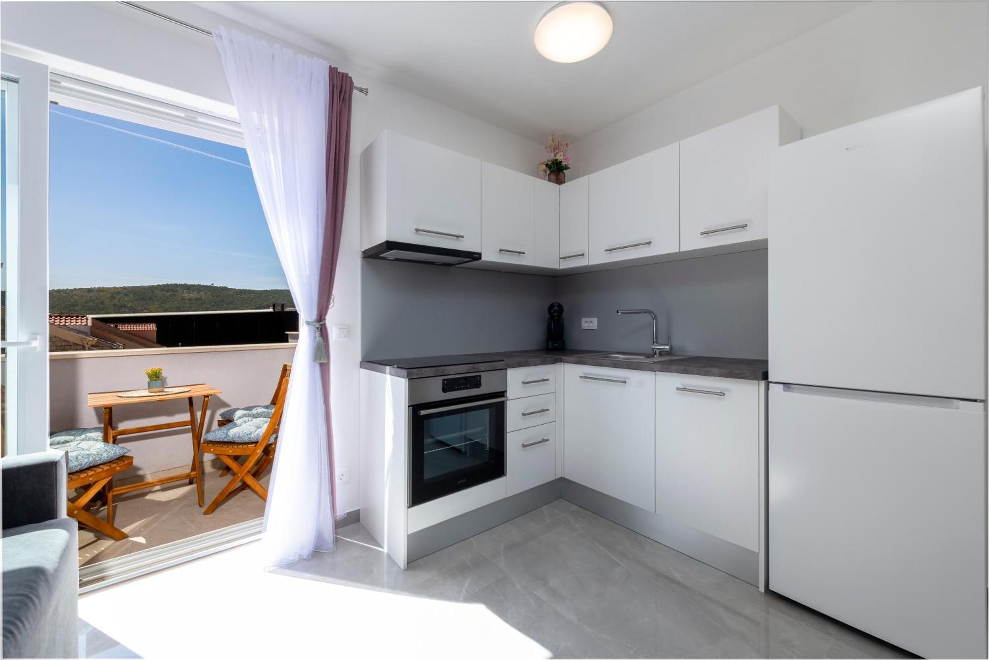 Apartments Lana Mlini Exterior photo
